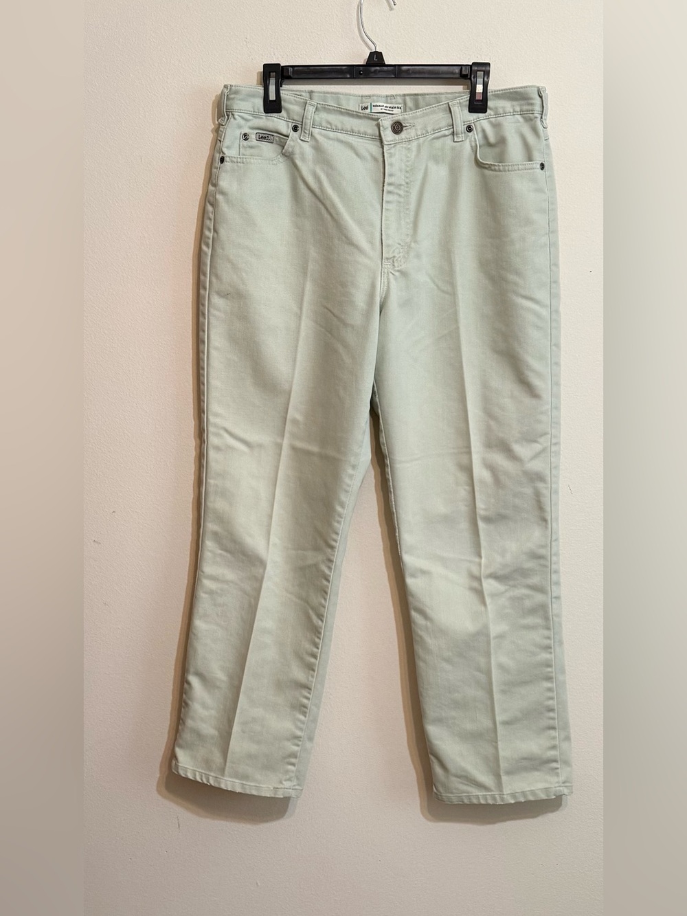 Women’s Light Mint Green Jeans Relaxed fit Straight leg from waist 14